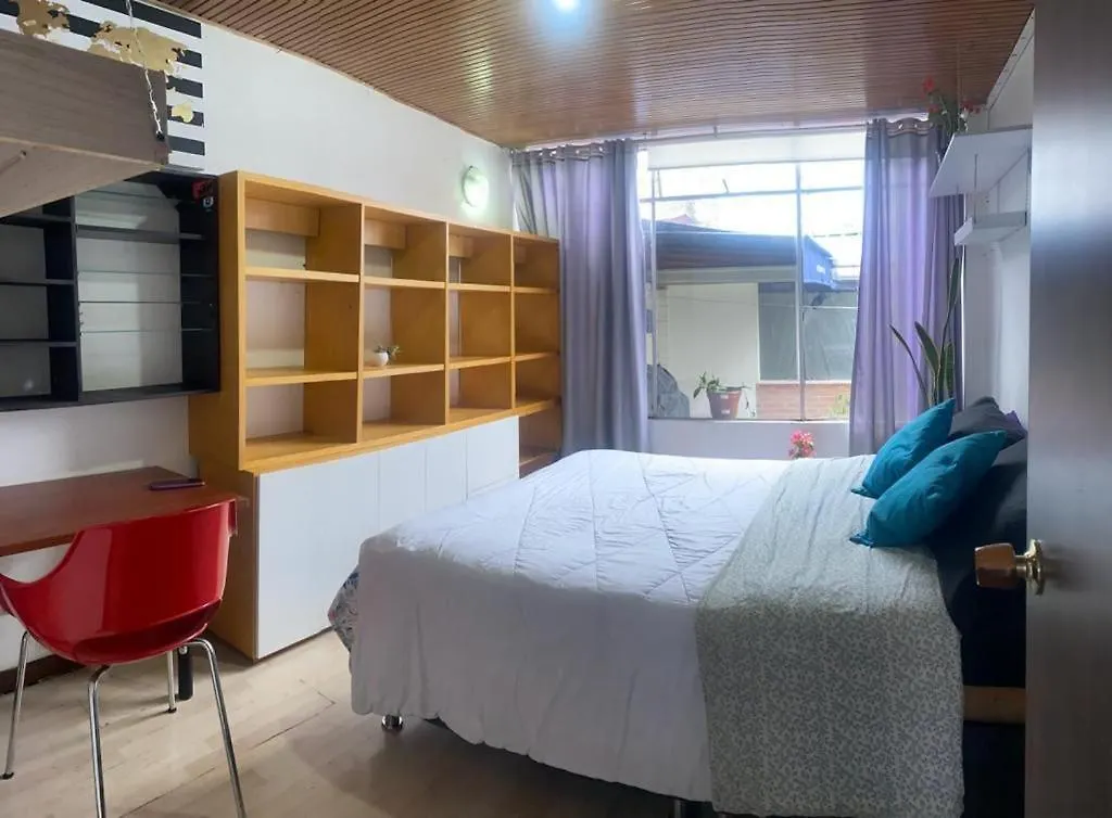 Hotel Casa Cerca A Unicentro Y Clinica Santa Fe En Usaquen Bogotá