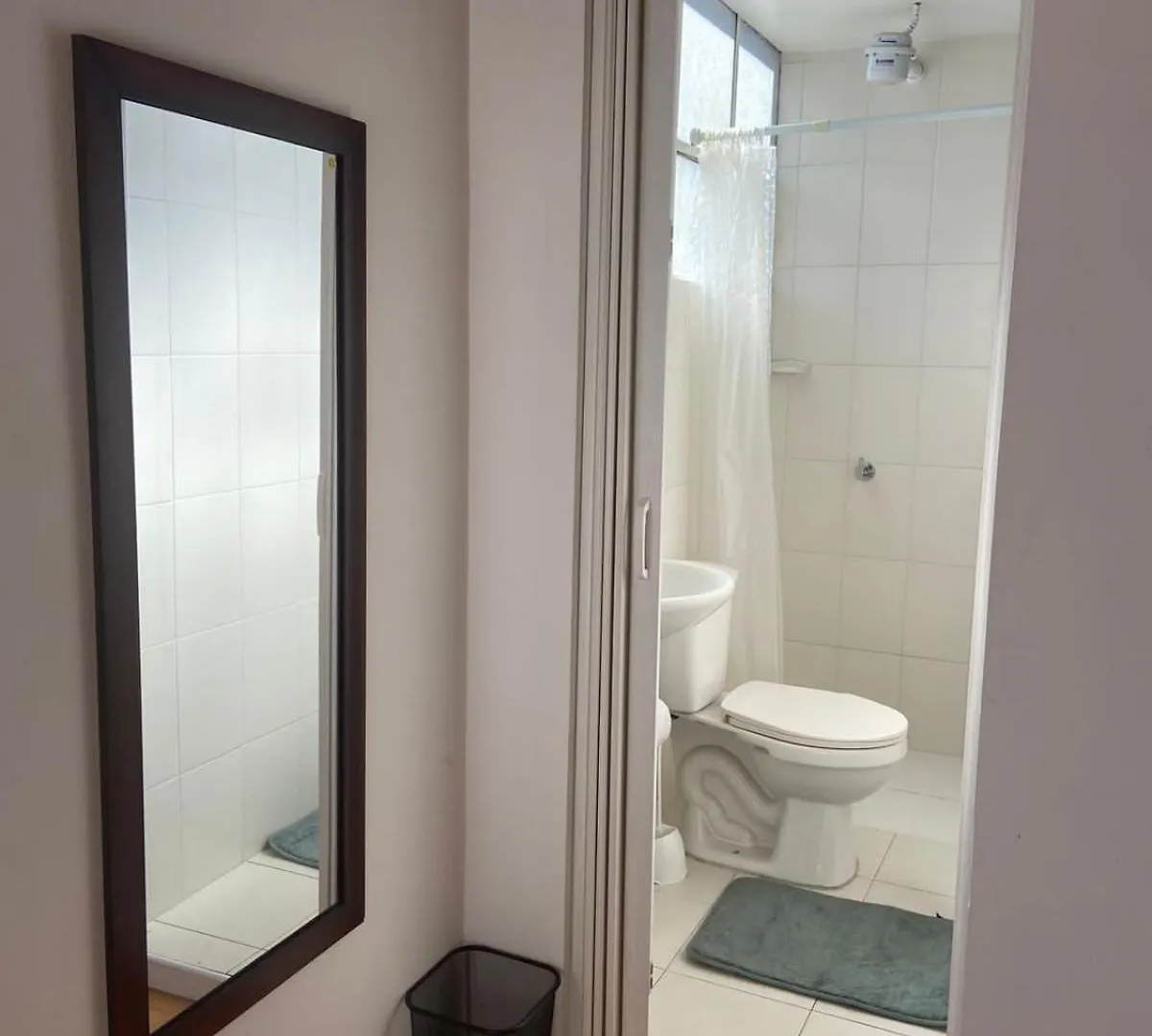Hotel Casa Cerca A Unicentro Y Clinica Santa Fe En Usaquen Bogotá 0*,