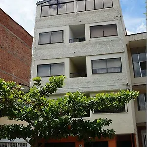 Habita Estudios Laureles , Medellín Colombia